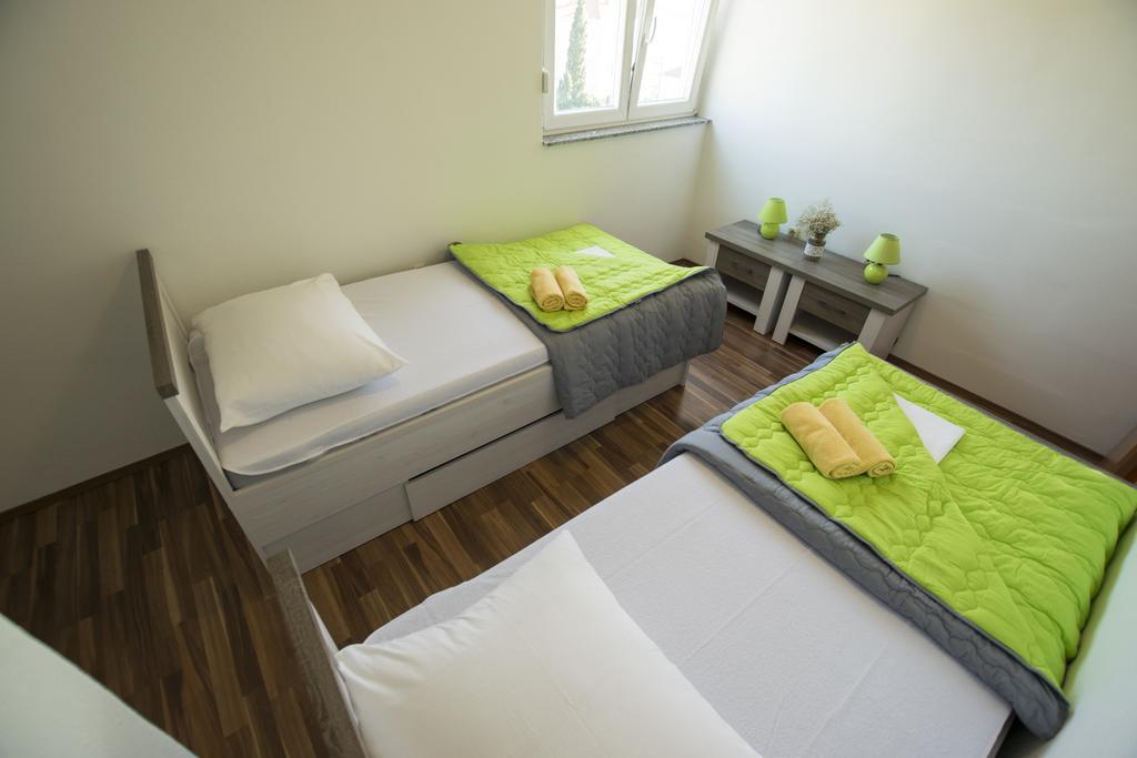 Apartment Duda Starigrad Paklenica Dış mekan fotoğraf