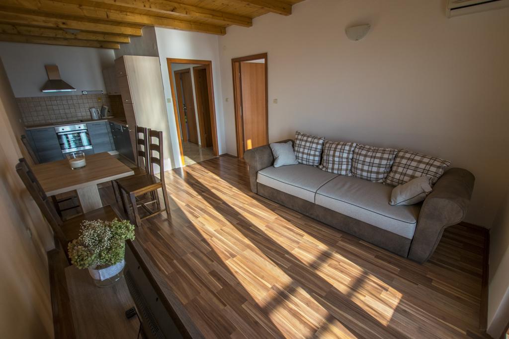 Apartment Duda Starigrad Paklenica Dış mekan fotoğraf