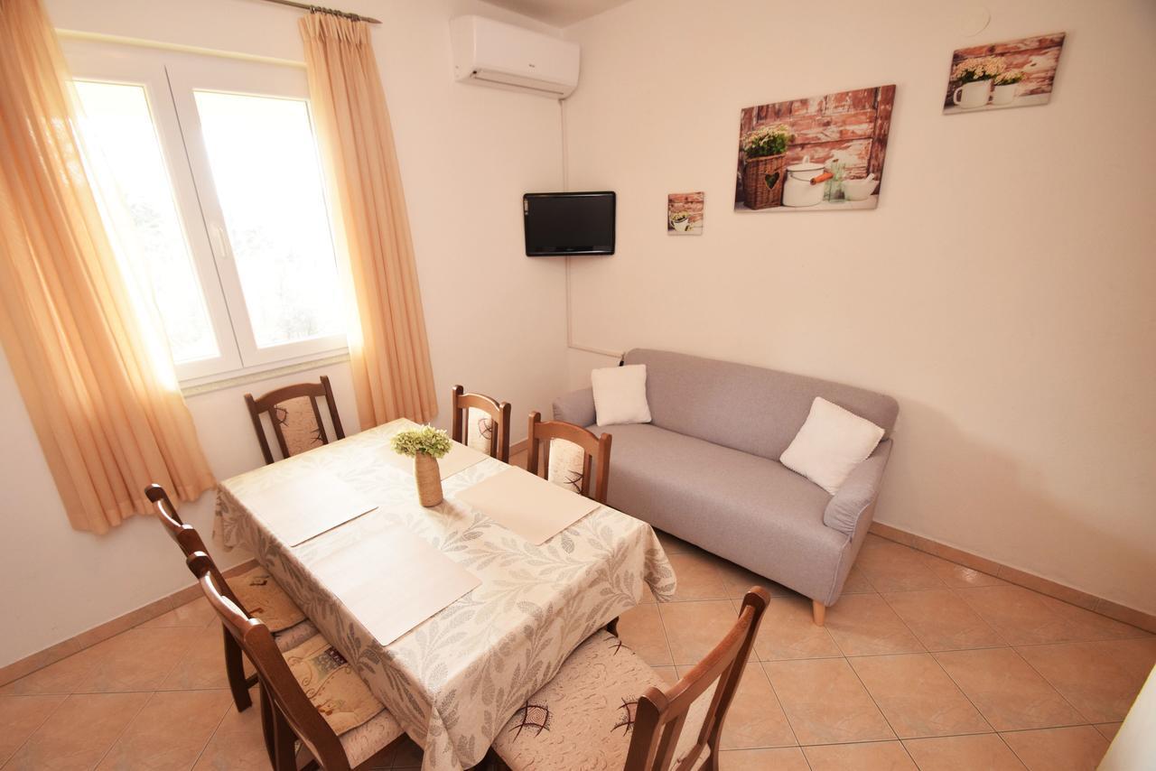 Apartment Duda Starigrad Paklenica Dış mekan fotoğraf