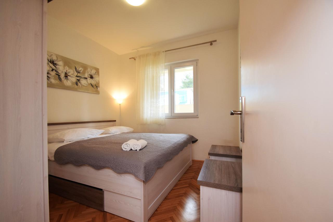 Apartment Duda Starigrad Paklenica Dış mekan fotoğraf